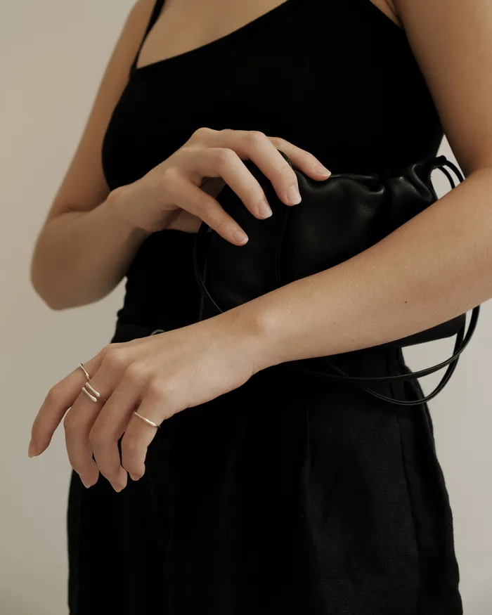 Rings MYJN Dea Fluid Thin Band Ring