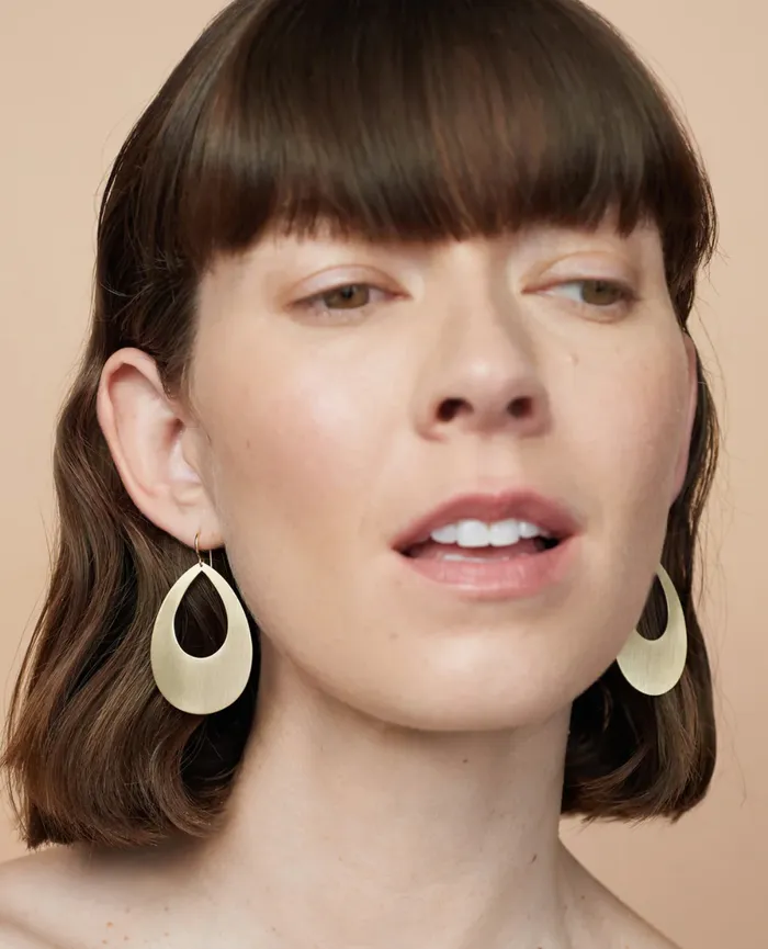 Earrings Irene Neuwirth Gold Classic Open Drop Earrings