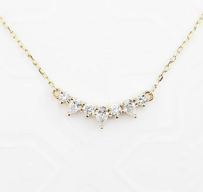 Envero Jewelry Necklaces Gloria Curved Diamond Necklace 7 Stones