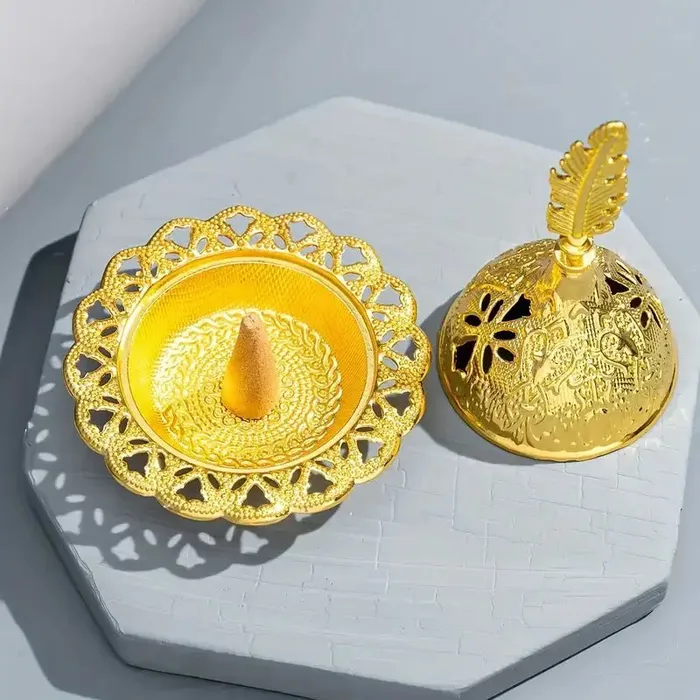 Middle East Golden Incense Burner Magnifique Hearts Earrings