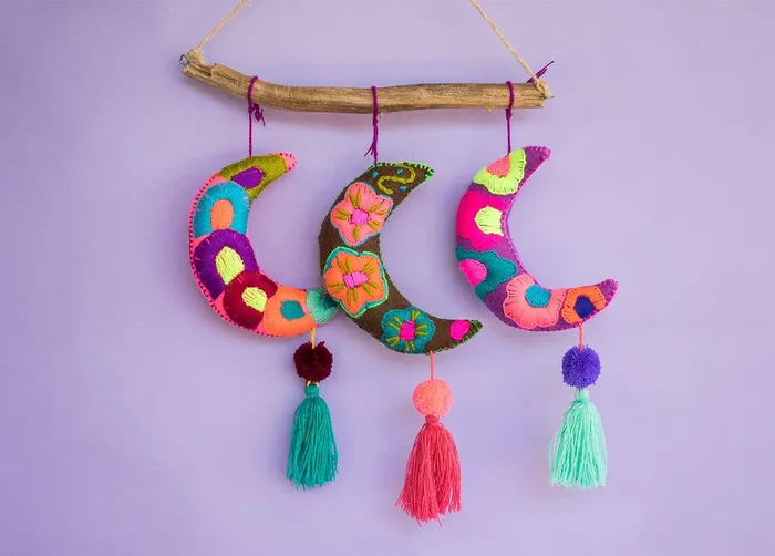 Necklaces Large Moon Siempre Viva