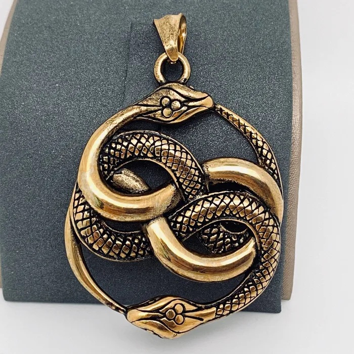 Necklaces Mio Queena Double Snake Stainless Steel Pendant