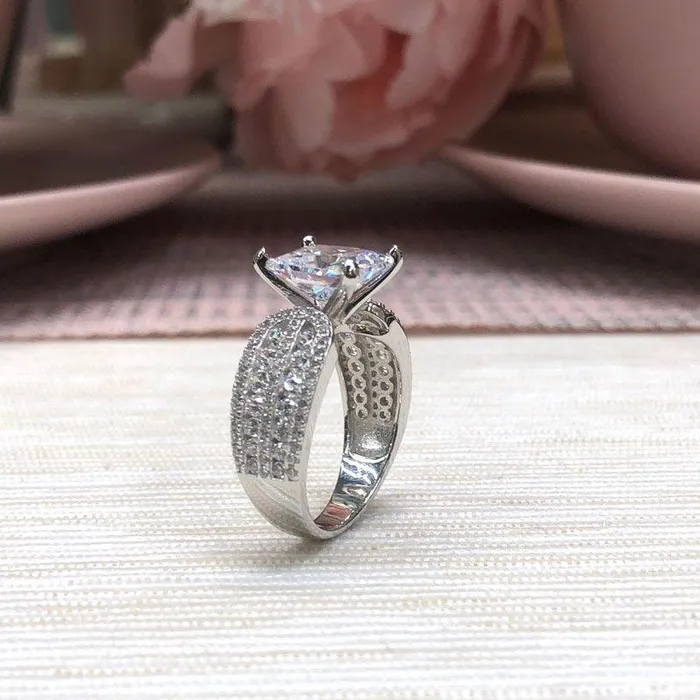 Shineofdiamond Rings Princess Cut Engagement Ring in Sterling Silver Shineofdiamond Rings Princess Cut Engagement Ring in Sterling Silver