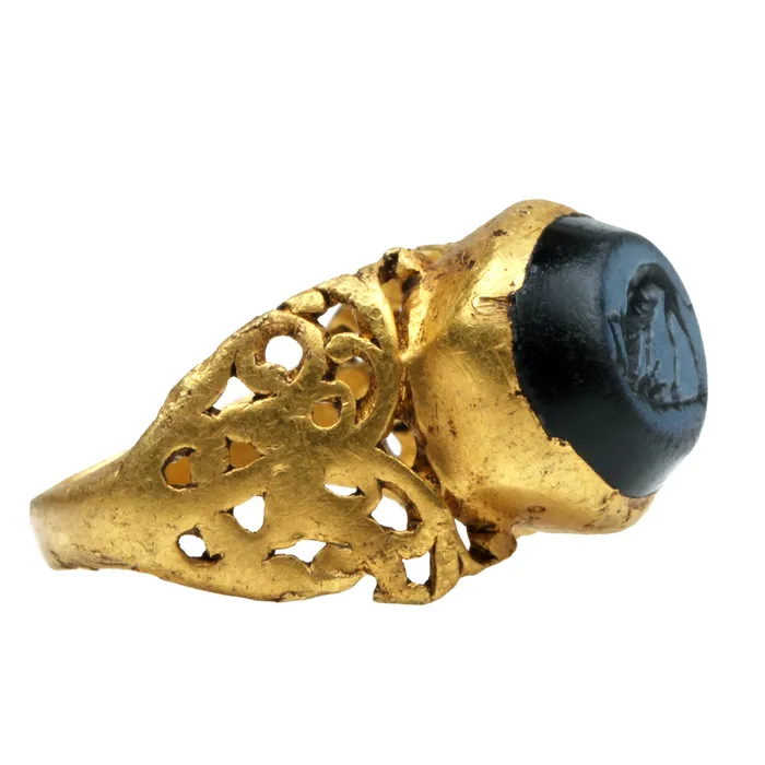 Ancient Carved Dog Intaglio Ring Bell Bird Antiques Rings