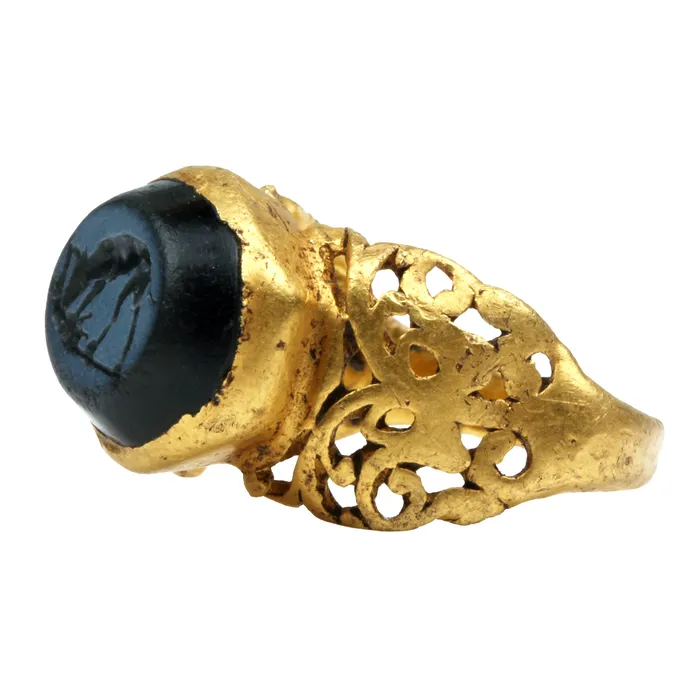 Ancient Carved Dog Intaglio Ring Bell Bird Antiques Rings