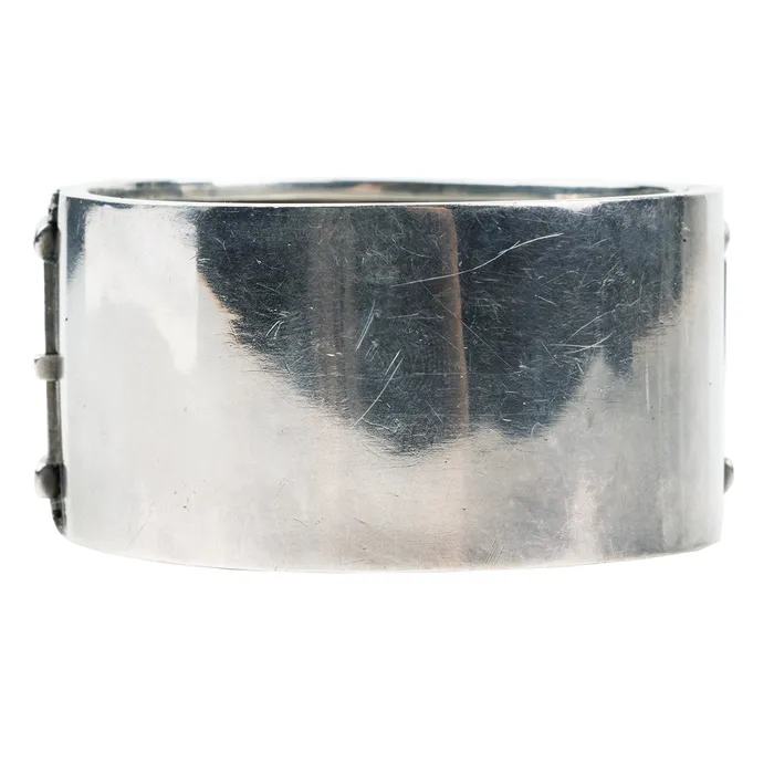 Bracelets Bell Bird Antiques Victorian era Sterling Silver Cross Hatch Bangle