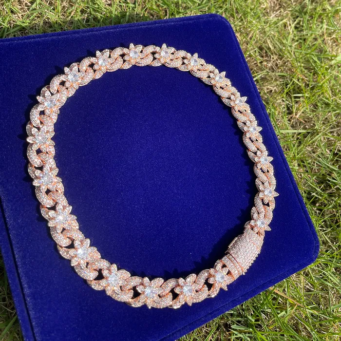 Flower Cuban Necklaces 18MM Flower Cuban Iced Out Diamond Necklace Chain