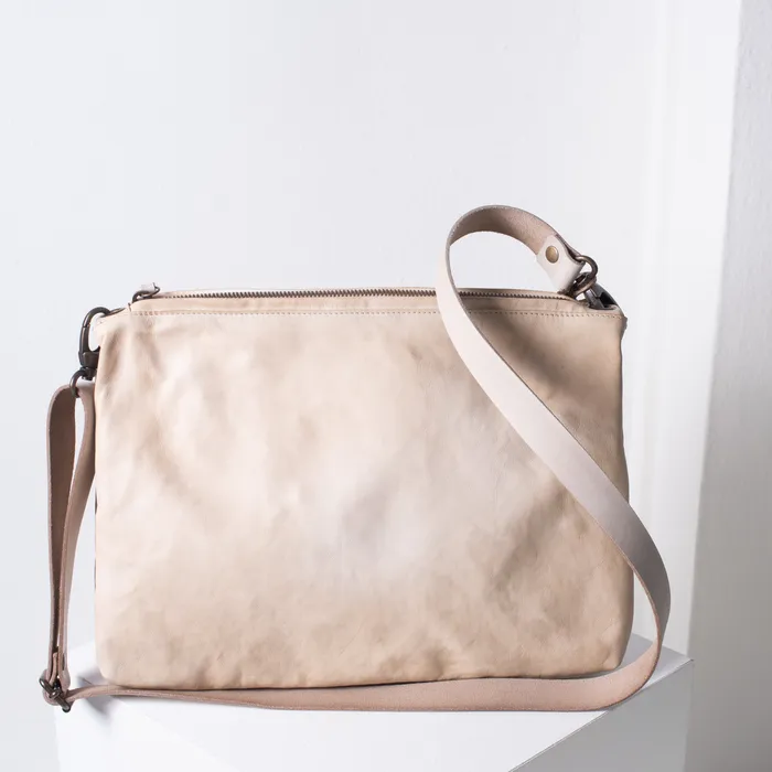 Necklaces Shoto Lea Medium Cross Body Bag sand stone Shoto Handbags
