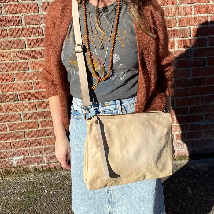 Necklaces Shoto Lea Medium Cross Body Bag sand stone Shoto Handbags