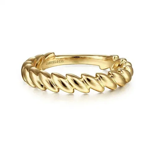Rings 14K Yellow Gold Tilted Leaf Ring GABRIEL CO
