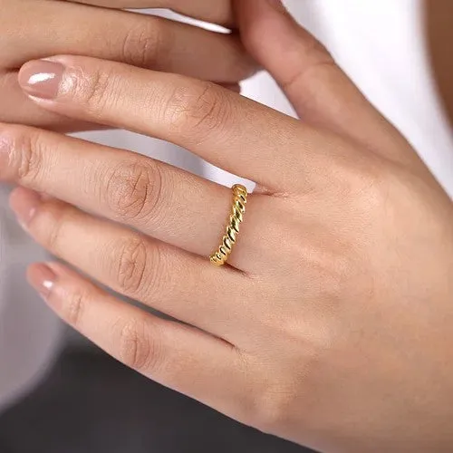 Rings 14K Yellow Gold Tilted Leaf Ring GABRIEL CO