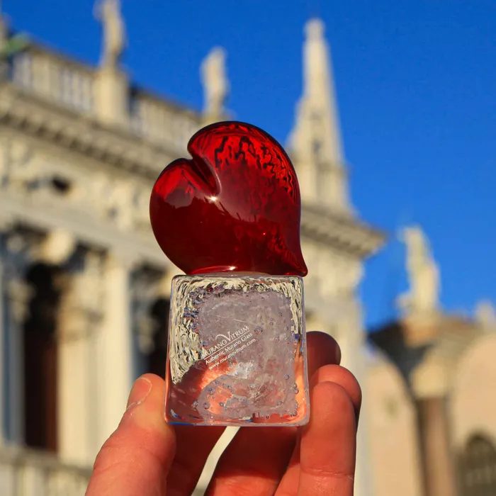 Rings Red Glass Heart on round base MuranoVitrum