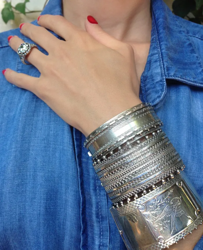 Victorian Era English Sterling Silver Fluted Swallow Bangle Bell Bird Antiques Bracelets
